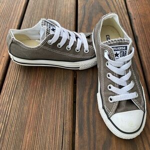 EUC Converse All Star Gray Youth sz 11 1/2